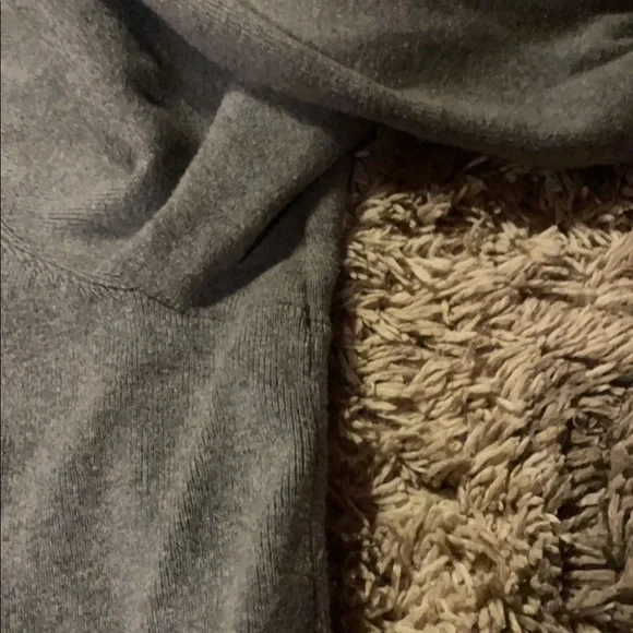 *SOLD* Croft & Barrow Cardigan - Picture 3 of 6